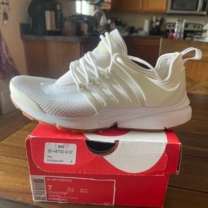Nike Air Presto (White Gum) size 7w with org box 100% authentic